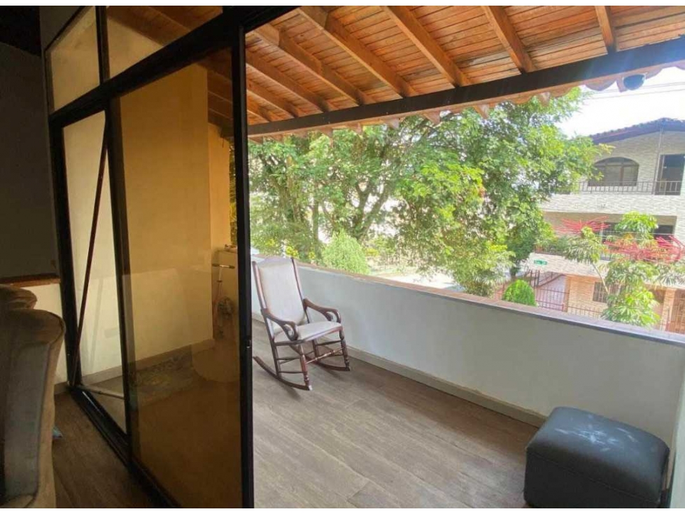 Venta casa segundo piso sector Santa monica