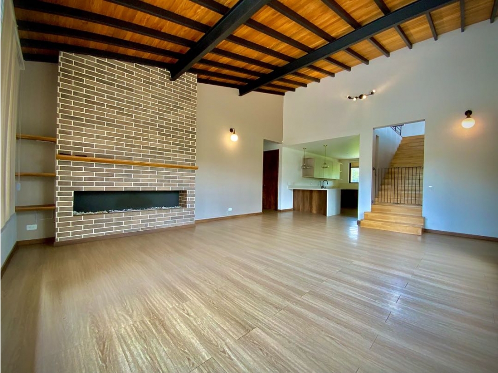Venta Casa Semiparcelacion en Inmejorable Ubicacion Sector Llanogrande — foto 3