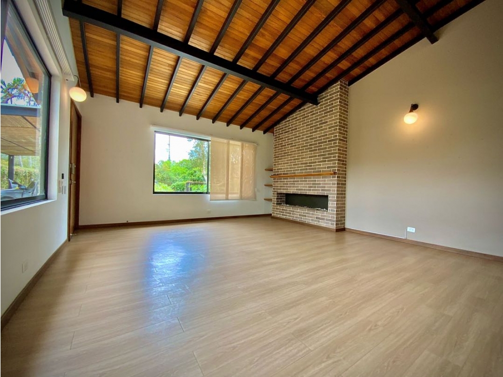 Venta Casa Semiparcelacion en Inmejorable Ubicacion Sector Llanogrande — foto 4