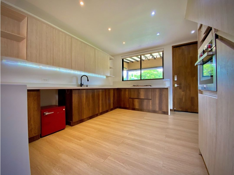 Venta Casa Semiparcelacion en Inmejorable Ubicacion Sector Llanogrande — foto 6
