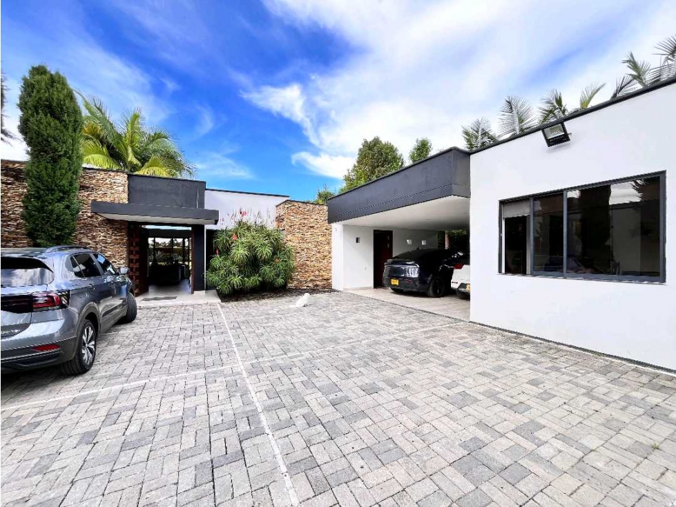 Venta casa SIBARIS Llano Grande 1 nivel 353 metros lote 2300 Hermosa — foto 2