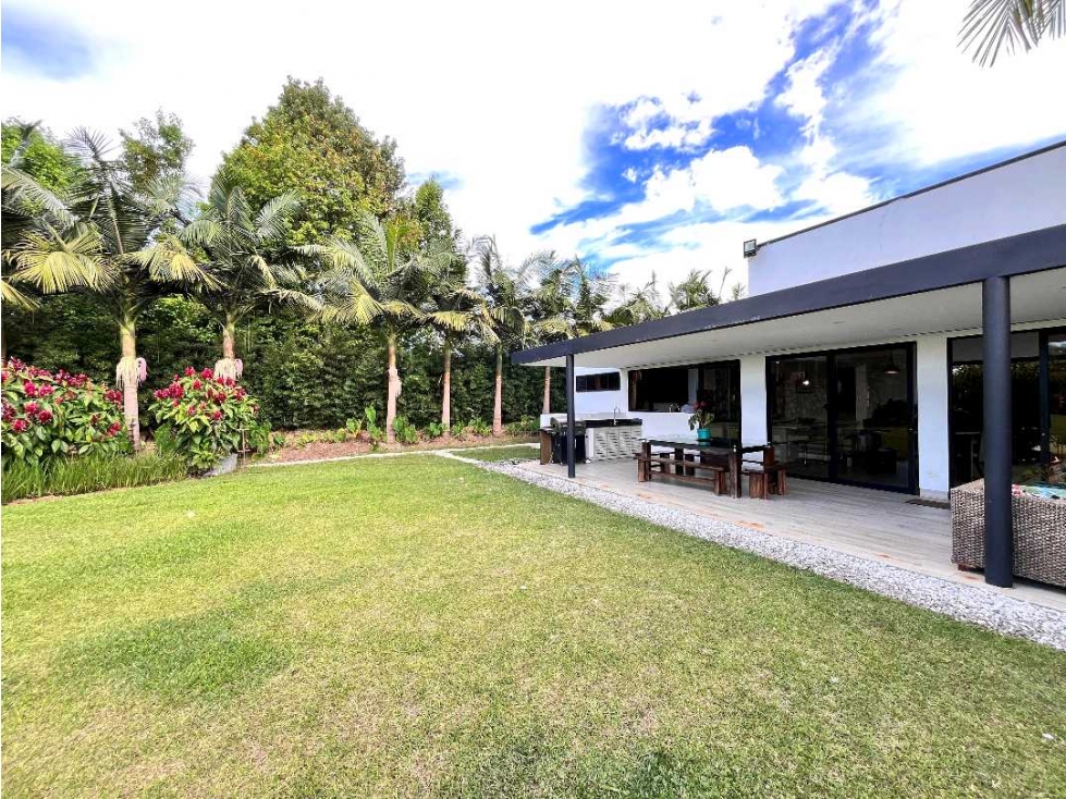 Venta casa SIBARIS Llano Grande 1 nivel 353 metros lote 2300 Hermosa — foto 3