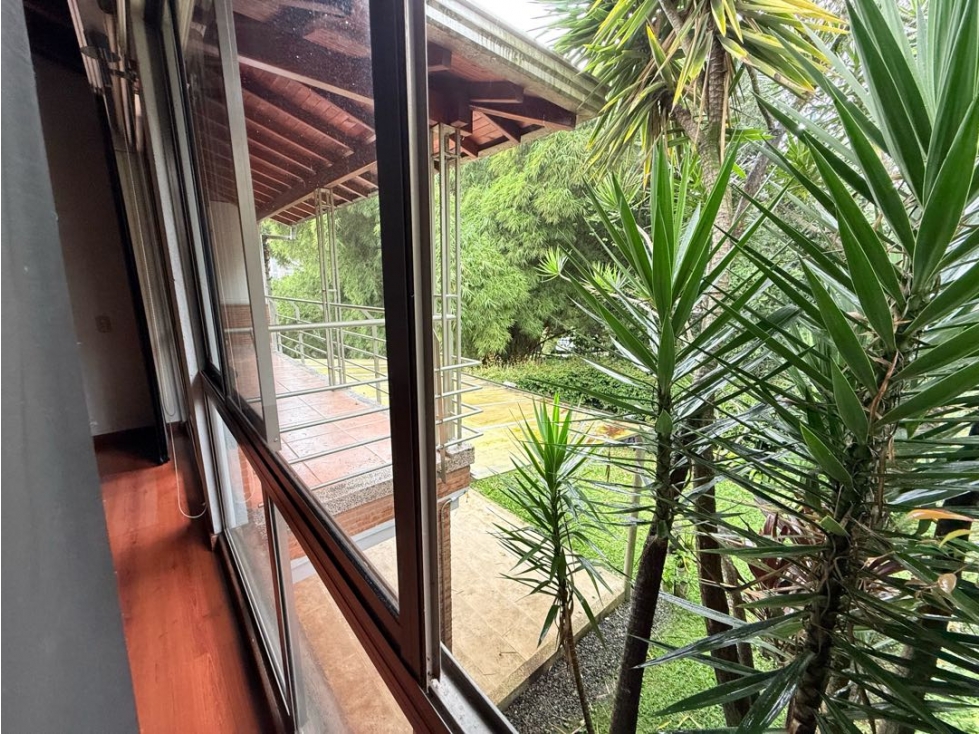 Venta Casa Cumbres Envigado 269 Mts2 DOS NIVELES U completa Jardin — foto 4