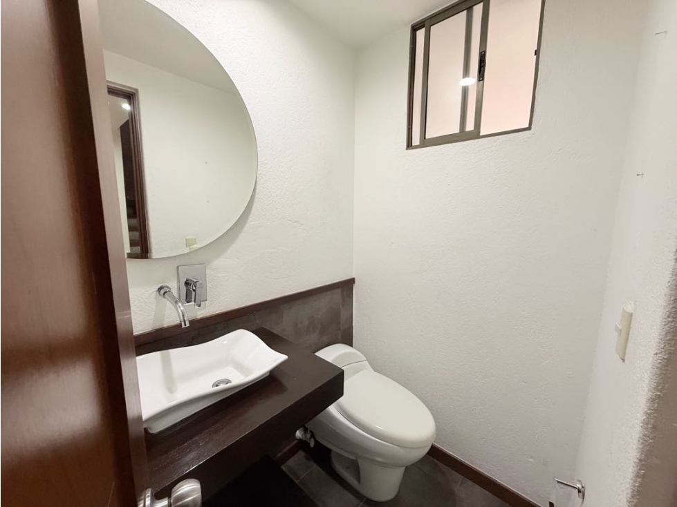 Venta Casa Cumbres Envigado 269 Mts2 DOS NIVELES U completa Jardin — foto 6