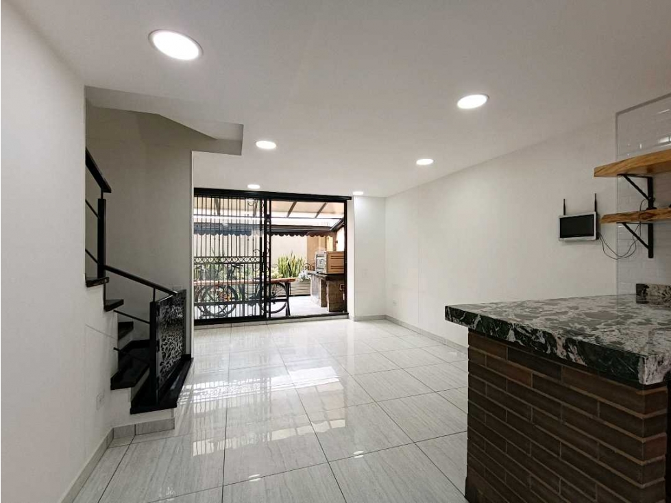 Venta casa Tres niveles Bojaca - Chia