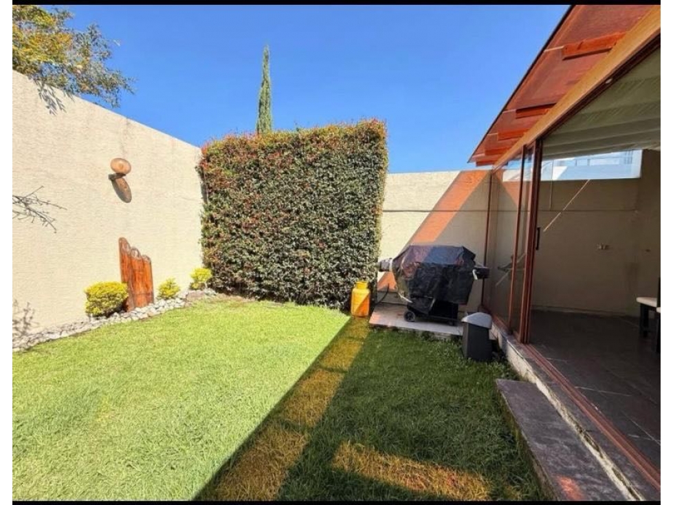 Venta Casa Tumbaco Sector el Nacional + Patio 40 M2