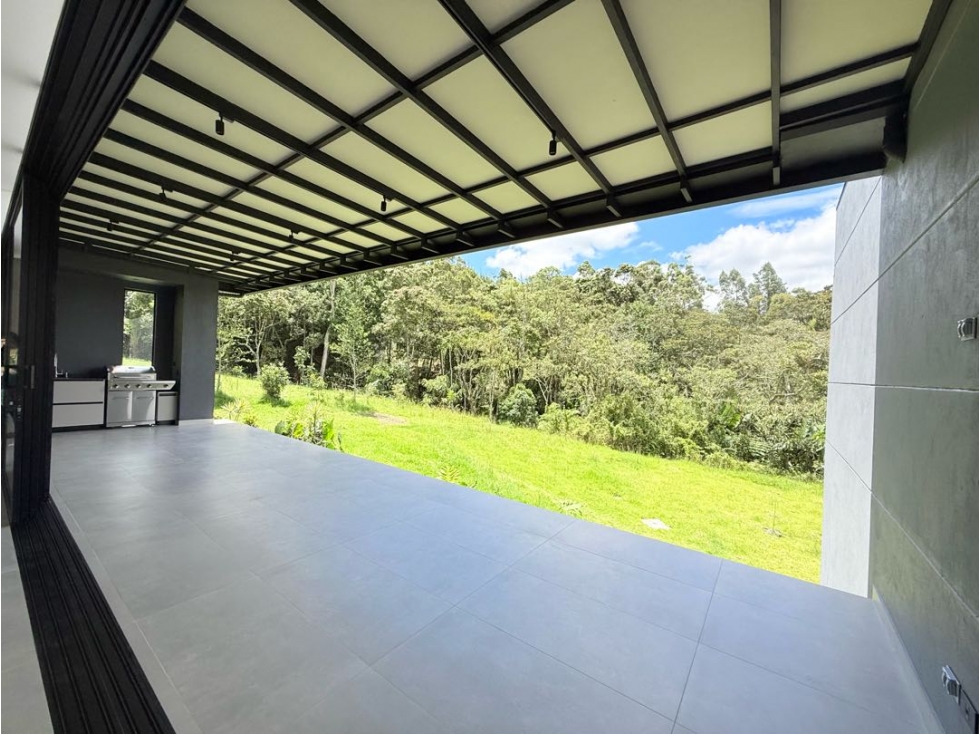 Venta Casa UN NIVEL Alto de Palmas Envigado 328,69 Mts2 EN UNIDAD — foto 2