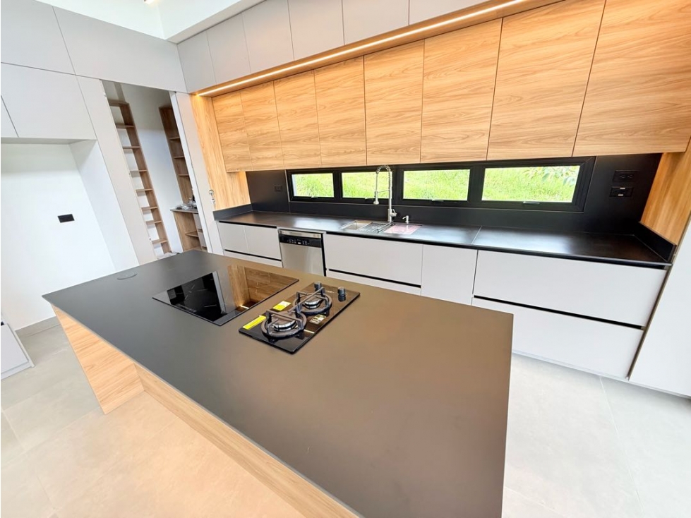 Venta Casa UN NIVEL Alto de Palmas Envigado 328,69 Mts2 EN UNIDAD — foto 4