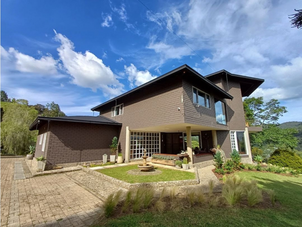 Venta casa unidad cerrada sector la fe con vista definida — foto 3