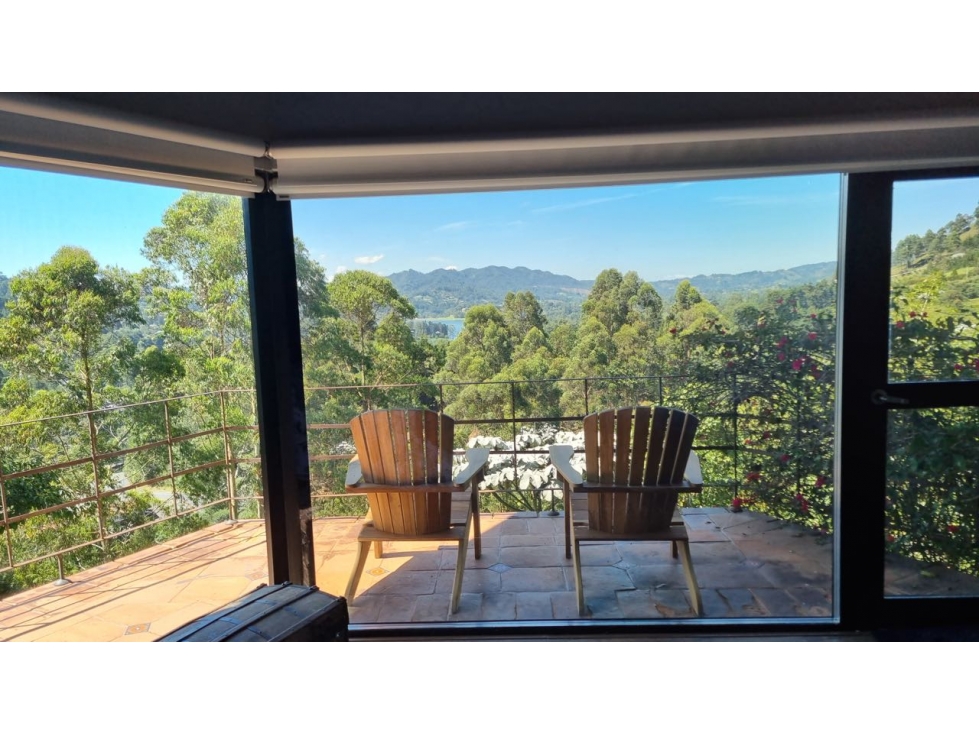 Venta casa unidad cerrada sector la fe con vista definida