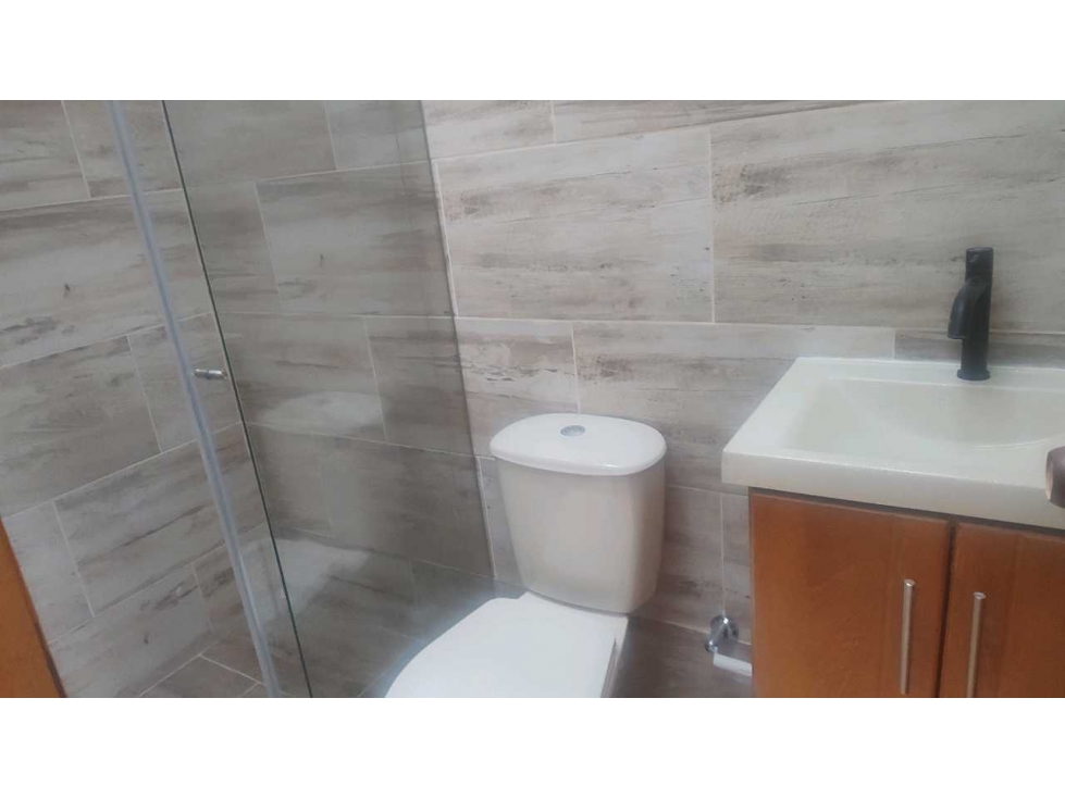 VENTA CASA UNIFAMILIAR DE 3 NIVELES. BELEN LA NUBIA. (BJ). MEDELLÍN — foto 6