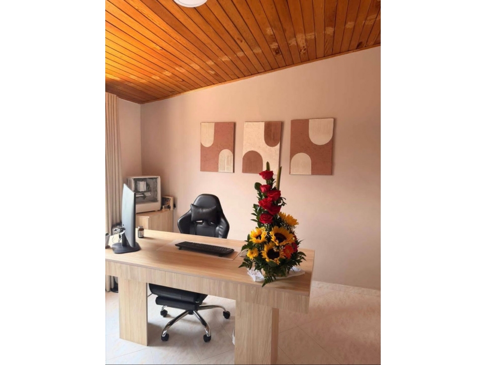 Venta CASA UNIFAMILIAR en GUAYABAL