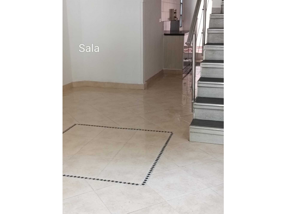 Venta casa unifamiliar remodelada sector Belén la nubia — foto 2
