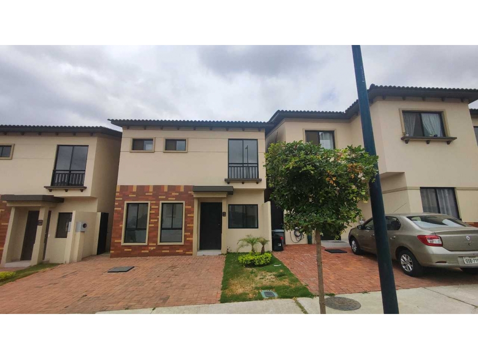 Venta Casa Urb. Costa Brisa por Estrenar, 3 Dormitorios.Vía a la Costa