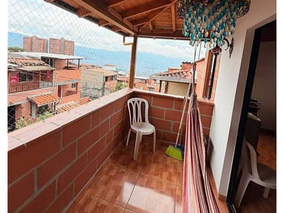 Dúplex de 103 m² en Robledo Pajarito: Amplitud, terraza y confort — foto 2