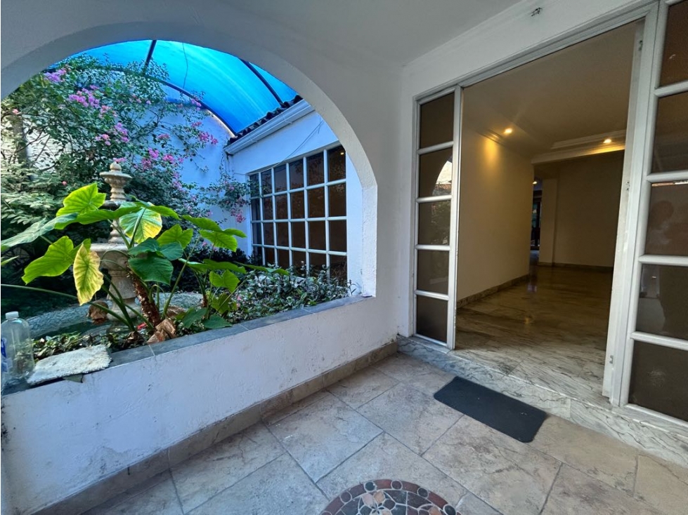 Venta CASA Urb.LAS VILLAS, NIZA. 270m2