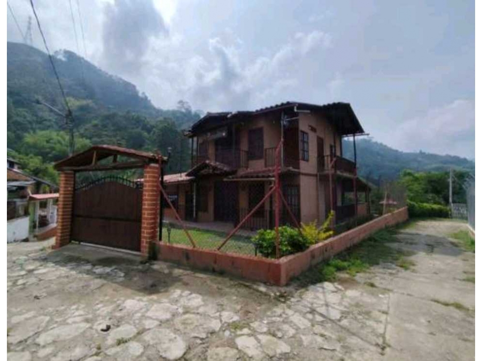 VENTA CASA VÍA AMAGÁ ANGELÓPOLIS SECTOR MATA DE GUADUA - 1