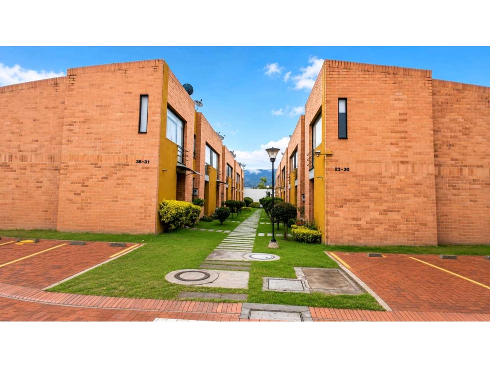 VENDO CASA DE DOS NIVELES CHIA