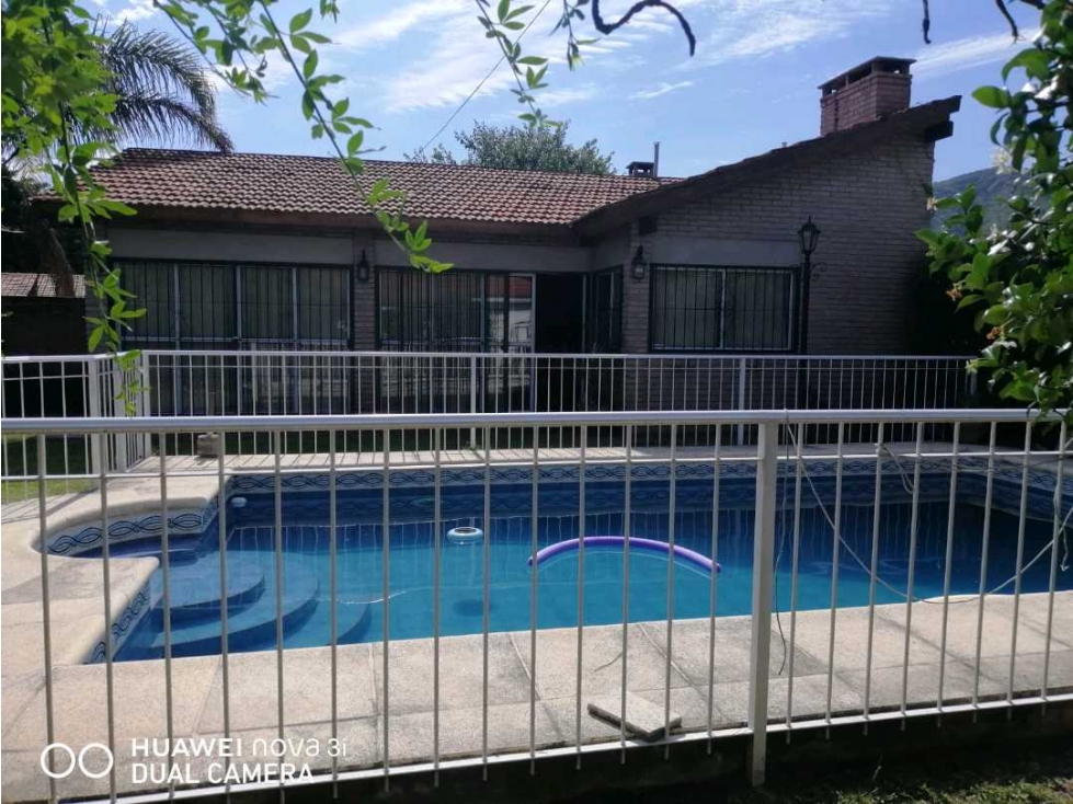 VENTA CASA VILLA CARLOS PAZ PLAYAS DE ORO 3 HAB PILETA AMOBLADA