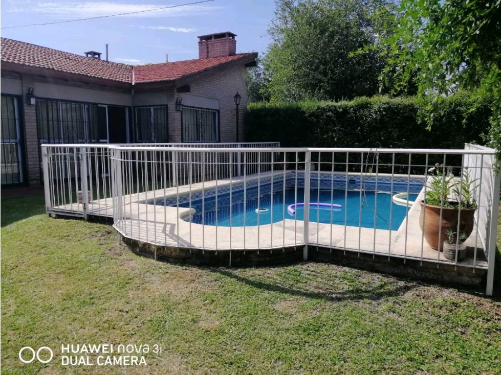 VENTA CASA VILLA CARLOS PAZ PLAYAS DE ORO 3 HAB PILETA AMOBLADA — foto 4