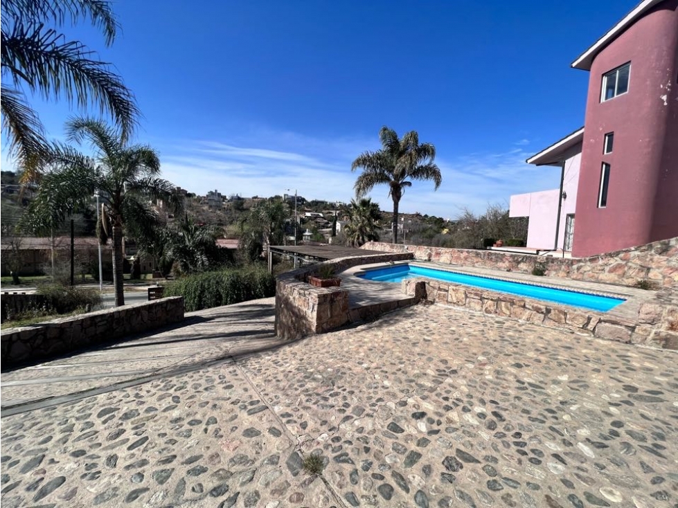 VENTA CASA VILLA CARLOS PAZ EN VILLA DEL LAGO OPORTUNIDAD, CUOTAS — foto 2