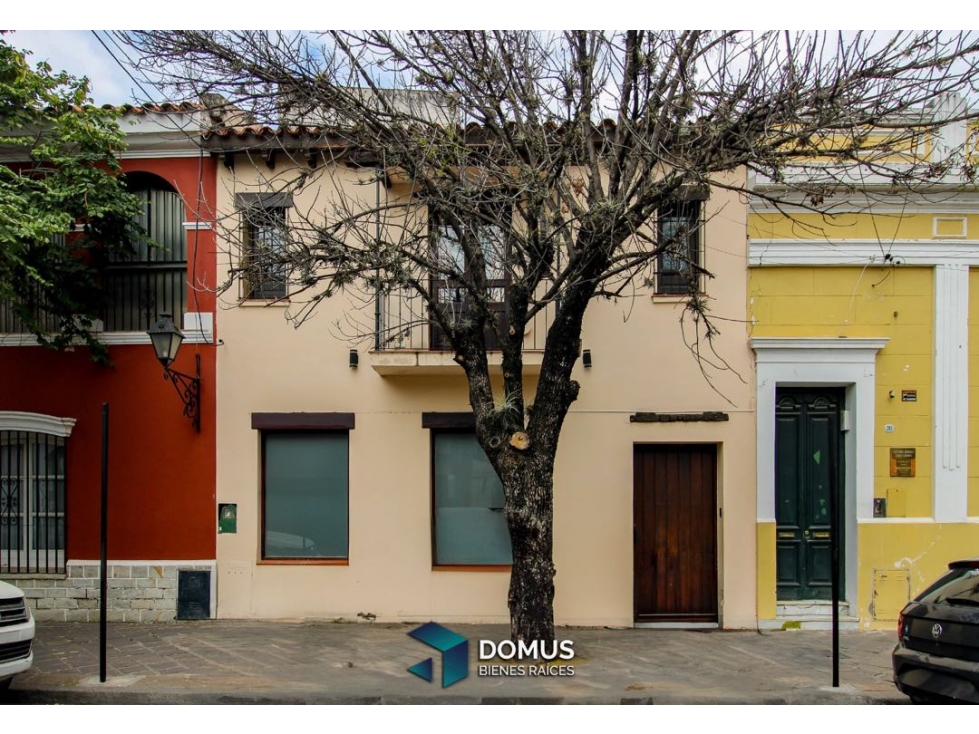 VENTA CASA ZONA PASEO GUEMES - 1