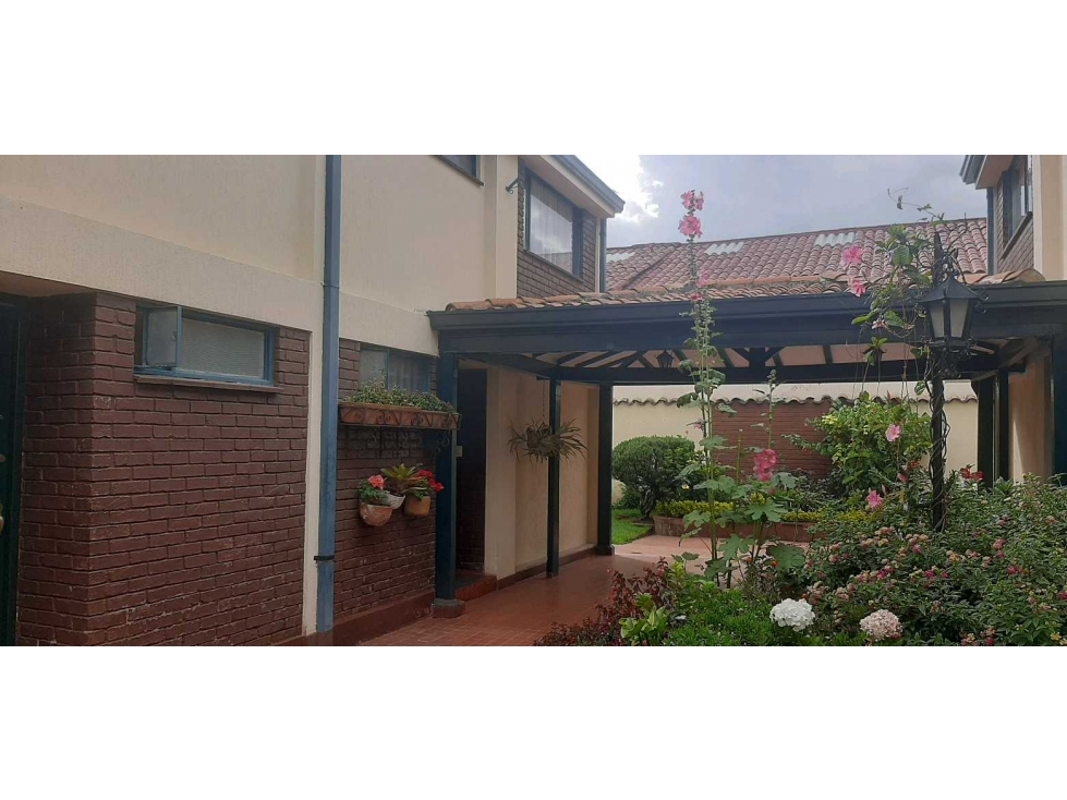 Venta Casa Cedritos Conjunto Cerrado 129 Mt 3alc 3niveles jardin YM — foto 2