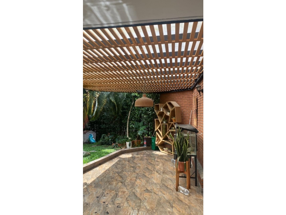 Venta Casa Los Balsos El Poblado Medellin 264 m2 jardín 12x10 — foto 2