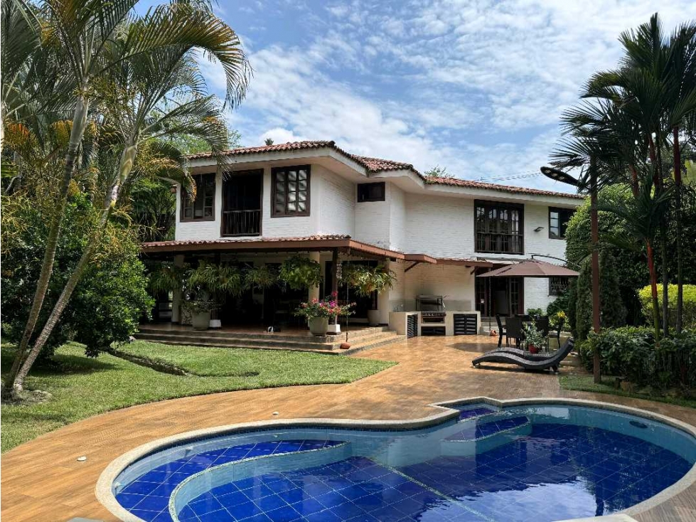 Venta casa.Cali- Pance unidad cerrada