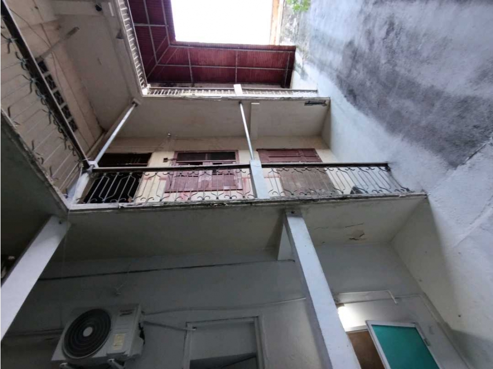 VENTA CASA EN CASCO ANTIGUO , 1352 MT 4 LOCALES COMERCIALES LT - 6