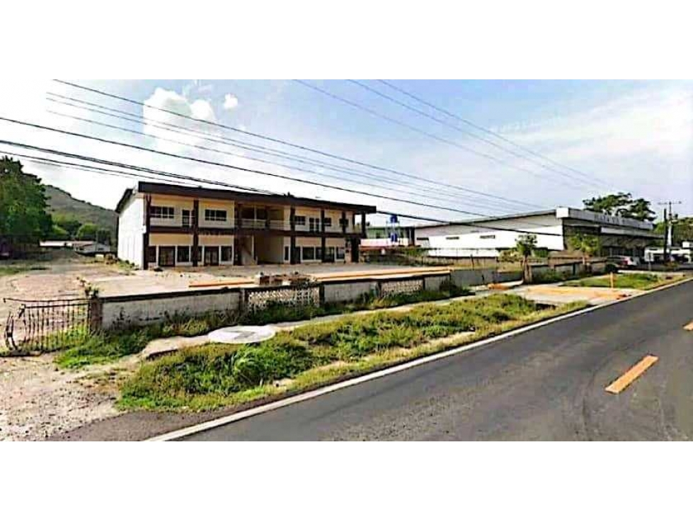 VENTA CENTRO COMERCIAL GRAN POTENCIAL CHIGORÉ PENONOMÉ - 2