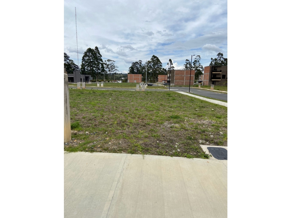 Venta Cesión de Derechos Lote Marinilla Sector Alcaravanes 90 m2 - 4