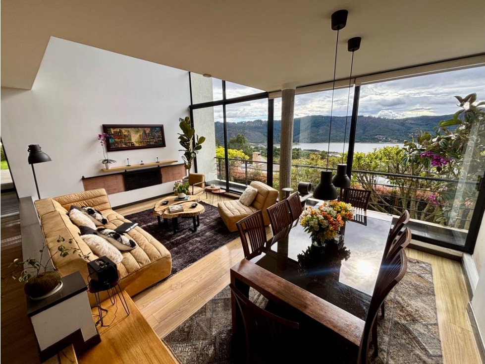 Venta. Conjunto cerrado. 213mts. 3 habs. estudio. Vista a embalse! — foto 2