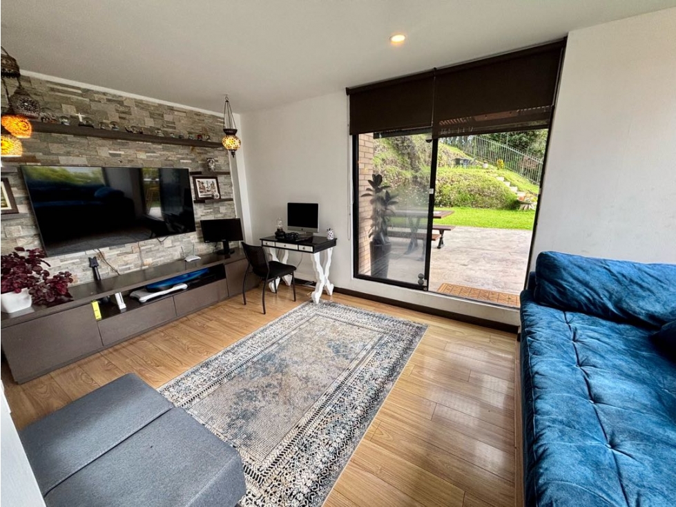 Venta. Conjunto cerrado. 213mts. 3 habs. estudio. Vista a embalse! — foto 5