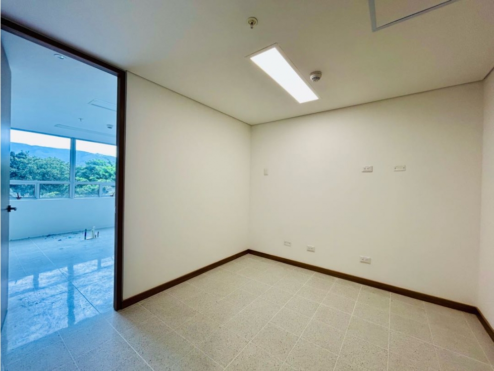 VENTA CONSULTORIO DE 29.87 M² EN TORRE MÉDICA VITHA MEDELLÍN — foto 4