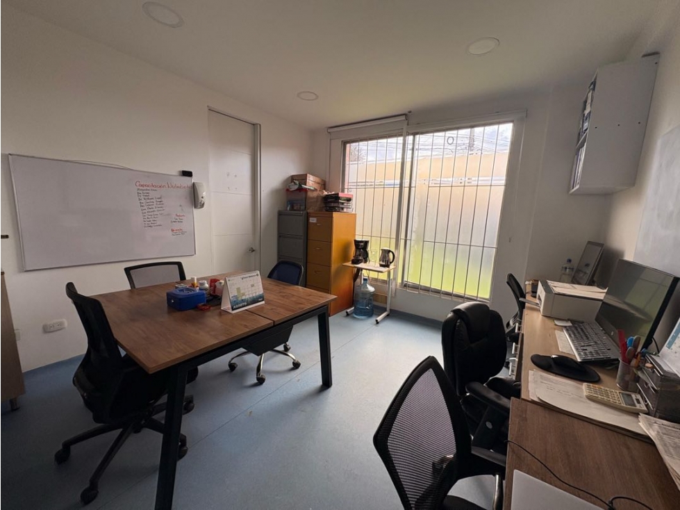 Arriendo Consultorio/Oficina Ofichia - 6