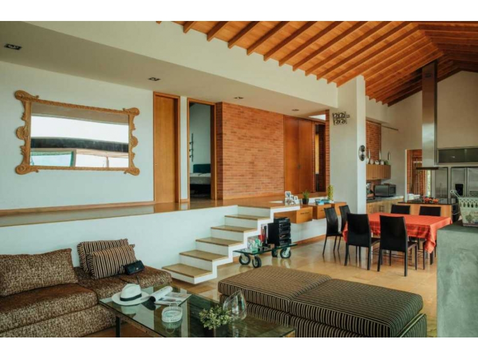 COPACABANA(HACEB) 500 mts construidos, moderna, piscina privada.unidad - 1