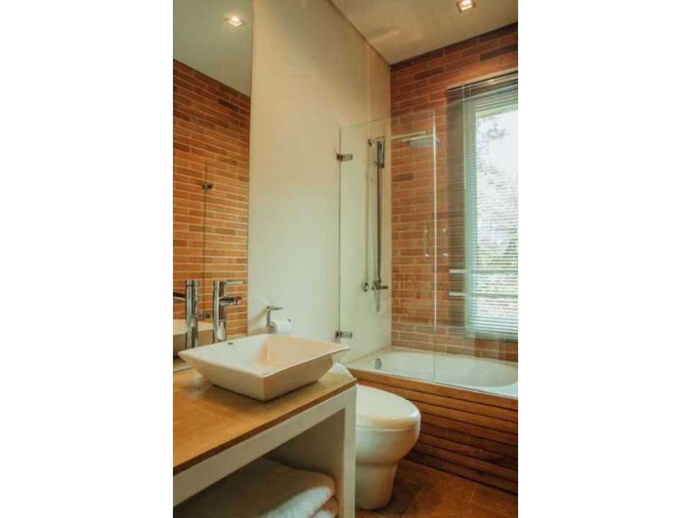COPACABANA(HACEB) 500 mts construidos, moderna, piscina privada.unidad - 5