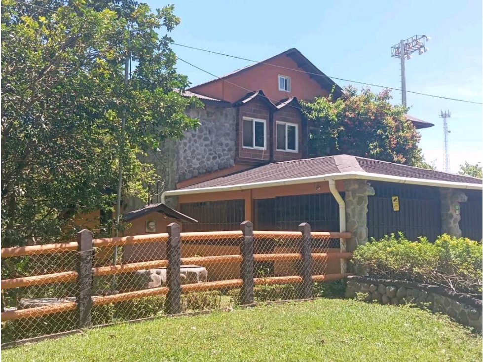 VENTA DE 2 CASAS EN DOLEGA 3,212 METROS — foto 2