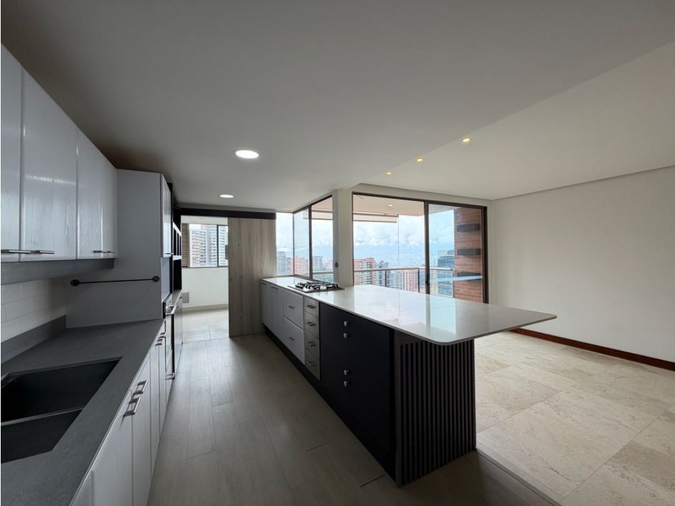 VENTA DE AMPLIO APARTAMENTO EN LA CALERA EL POBLADO | MEDELLÍN — foto 5
