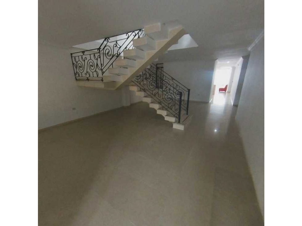 VENTA DE AMPLIA CASA EN SINCELEJO BARRIO VENECIA