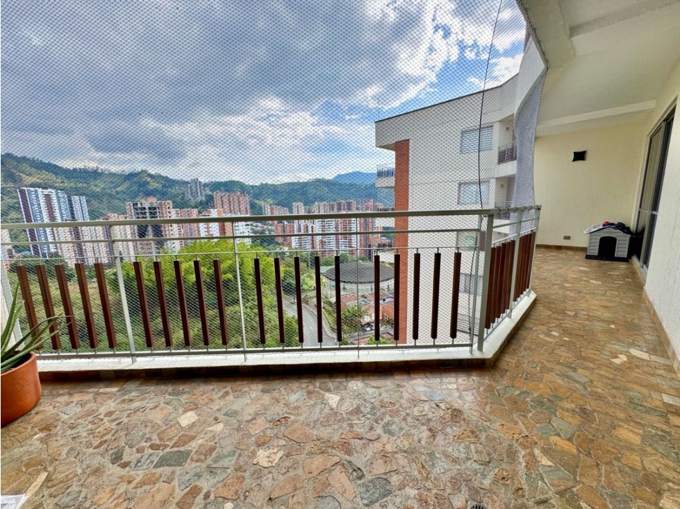 Venta de Amplio(104mtrs) Apartamento cerca al éxito de Sabaneta! — foto 2
