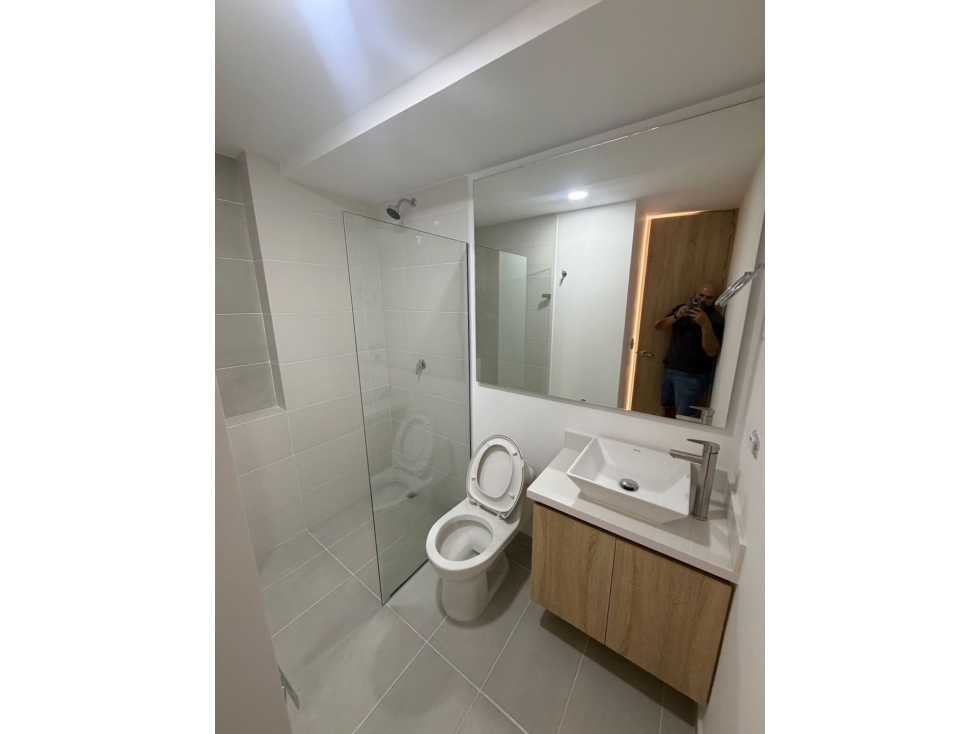 VENTA DE AMPLIO APARTAMENTO CON TERRAZA PARA ESTRENAR EN SABANETA - 5