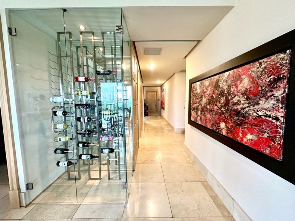 VENTA DE AMPLIO APARTAMENTO EN SANTA MARIA