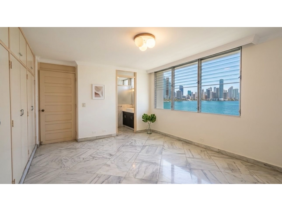 Venta de amplio apartamento en Paitilla — foto 4