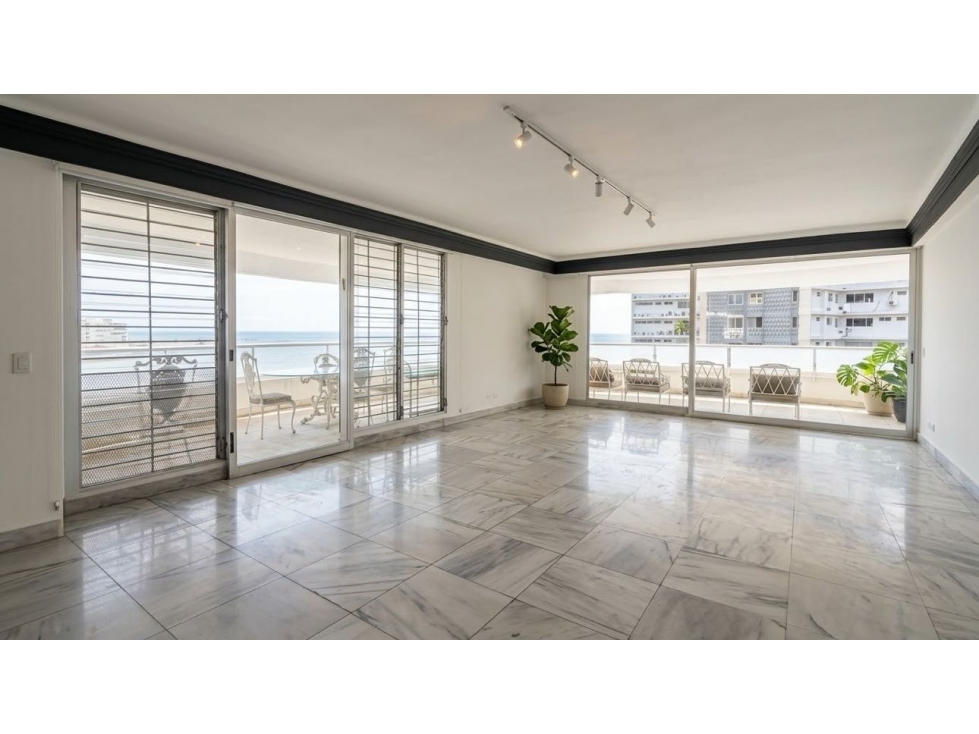 Venta de amplio apartamento en Paitilla