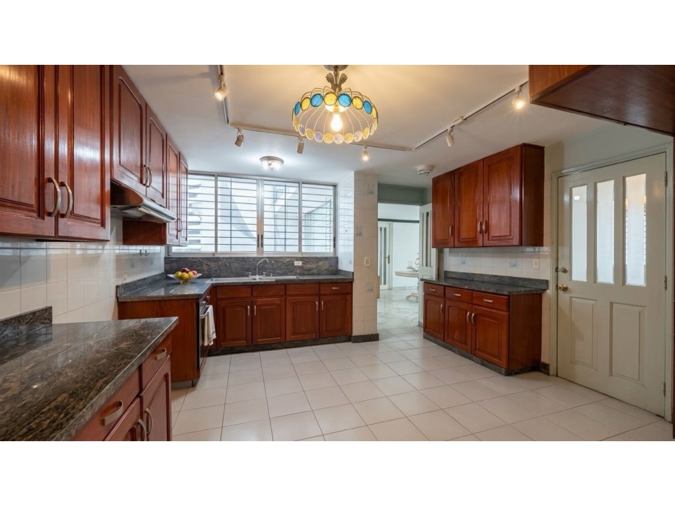 Venta de amplio apartamento en Paitilla — foto 5