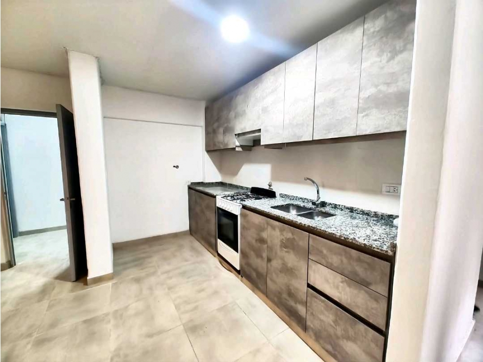VENTA DE AMPLIO Y HERMOSO DPTO EN CALLE COLÓN- CIUDAD DE MENDOZA - 3