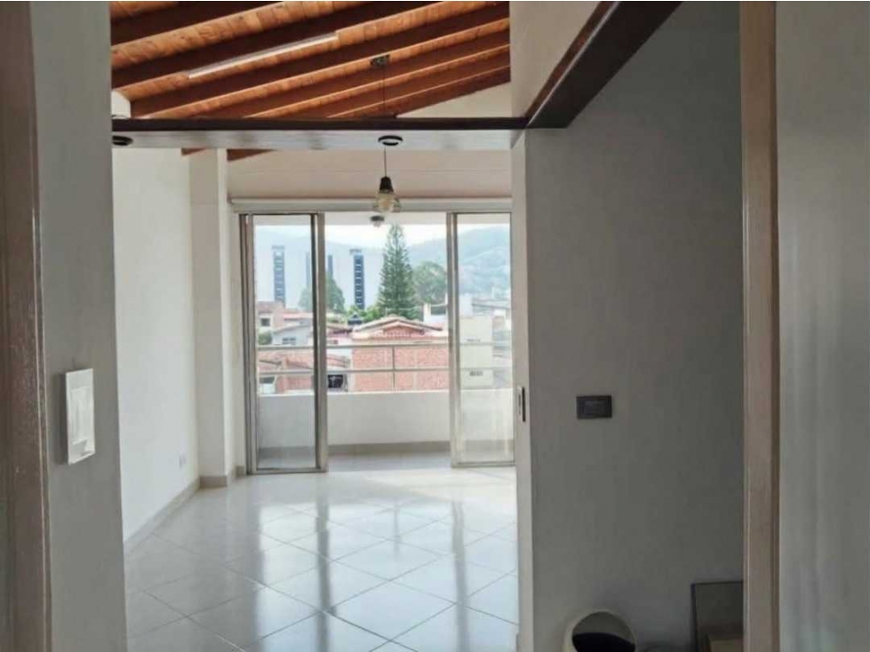 Venta de aparta estudio en América Niza con parqueadero privado, Med — foto 2