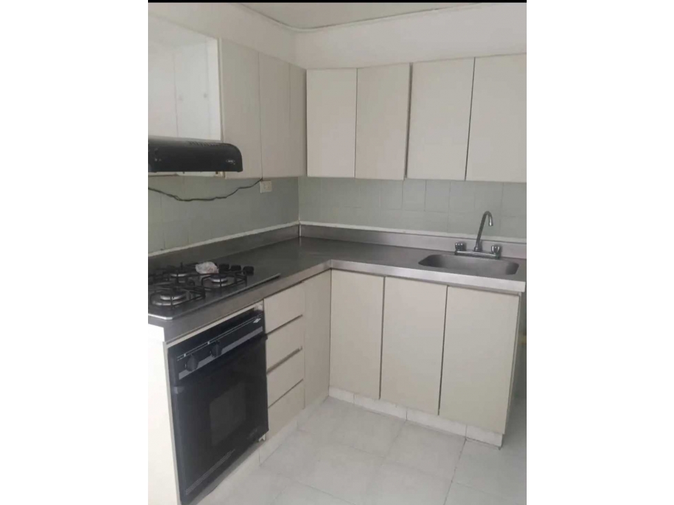 Venta de apartaestudio con garaje Belen Rosales — foto 2